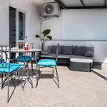 Apartment La Le With Big Terrace *