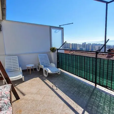 La Le With Big Terrace Apartamento *